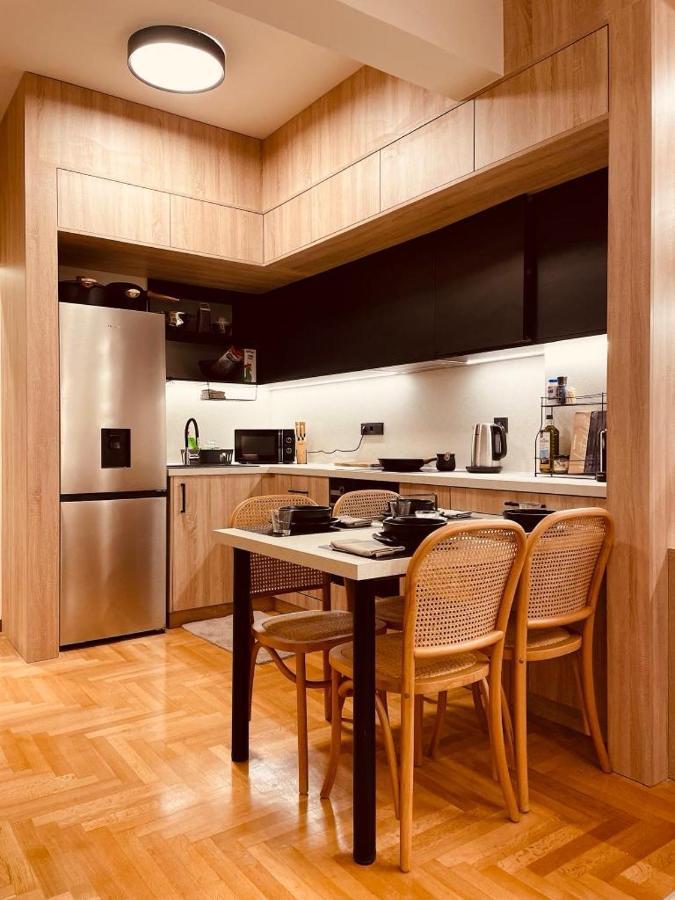 2 Bedroom Apt - Live Like A Local In Kolonaki Atenas Exterior foto
