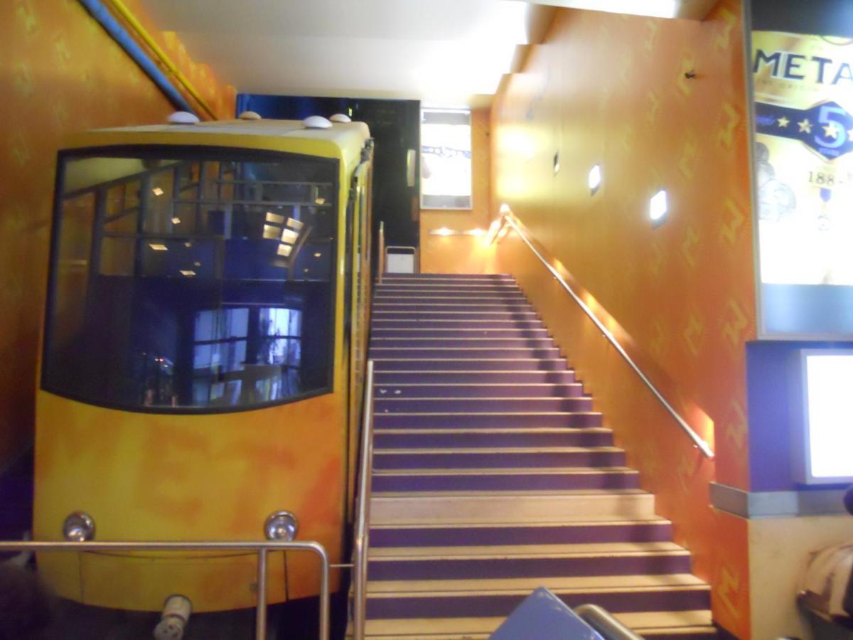 2 Bedroom Apt - Live Like A Local In Kolonaki Atenas Exterior foto